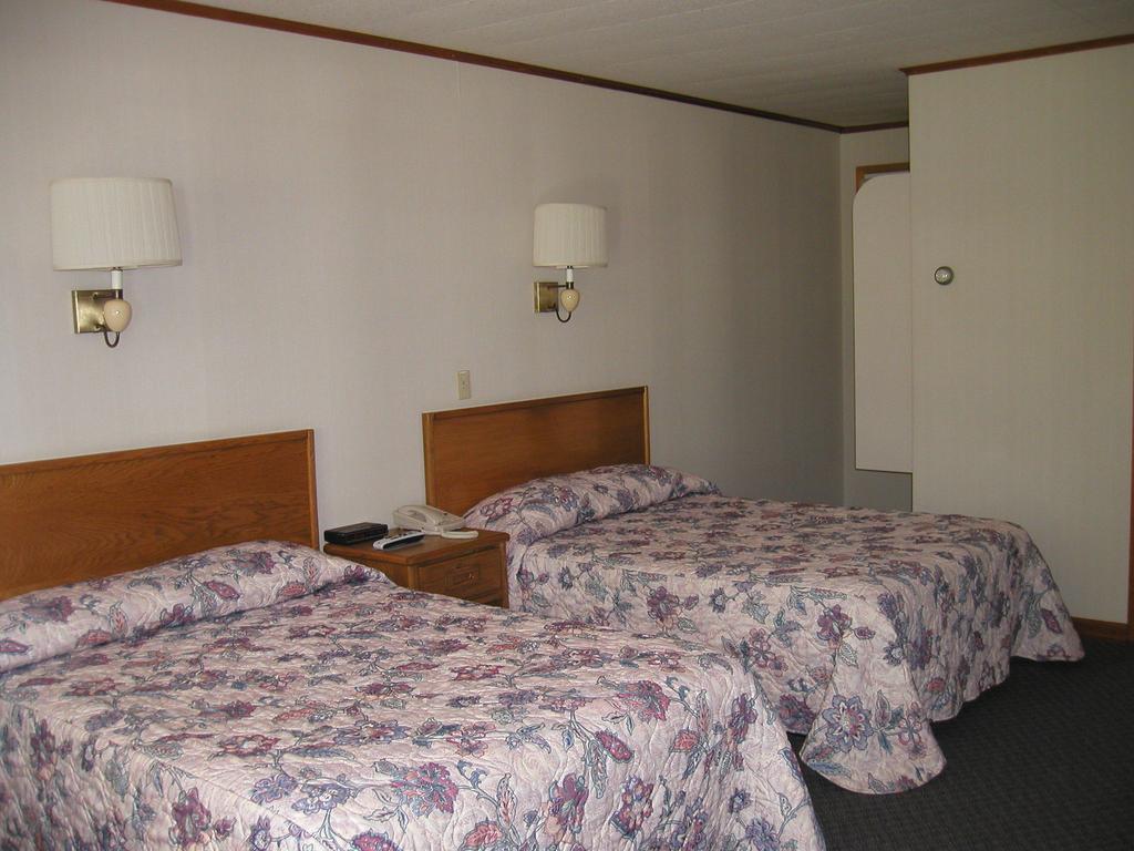 T-Bird Motor Inn Shelburne Eksteriør bilde