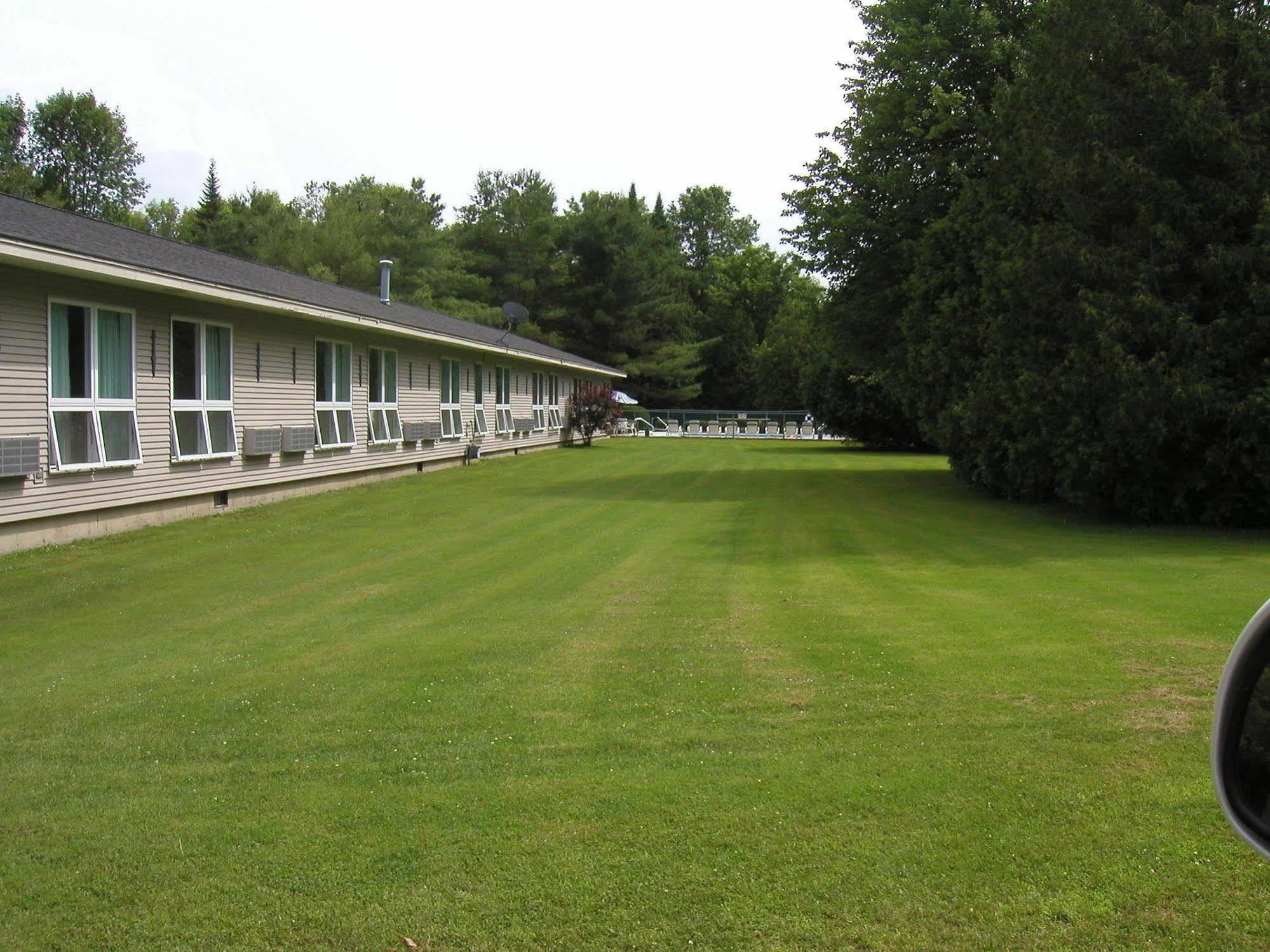 T-Bird Motor Inn Shelburne Eksteriør bilde